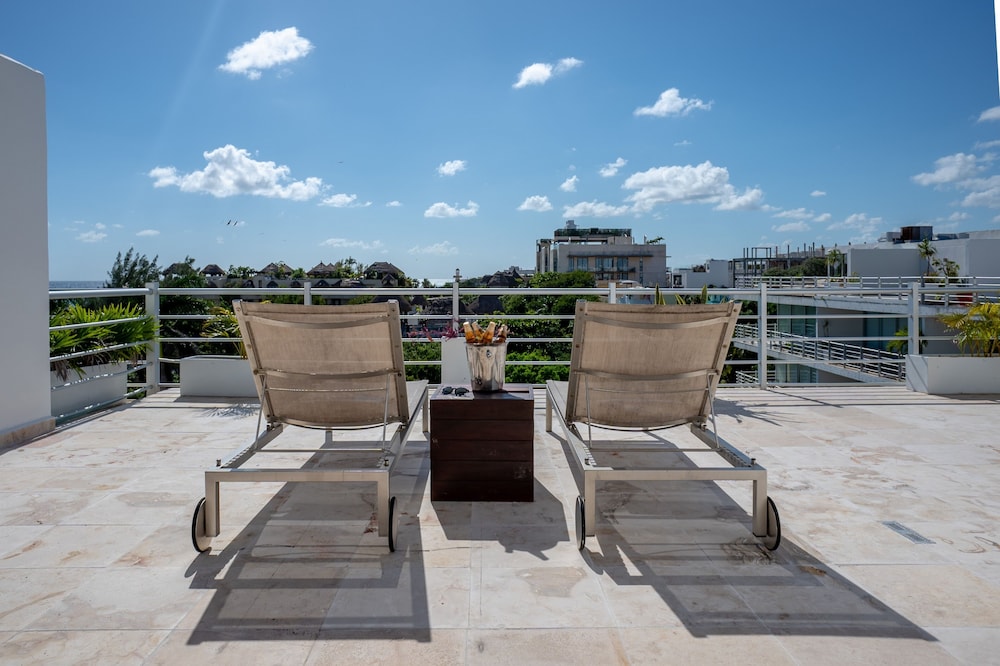 Magia Playa Penthouse 2d 3 Bedroom Condo