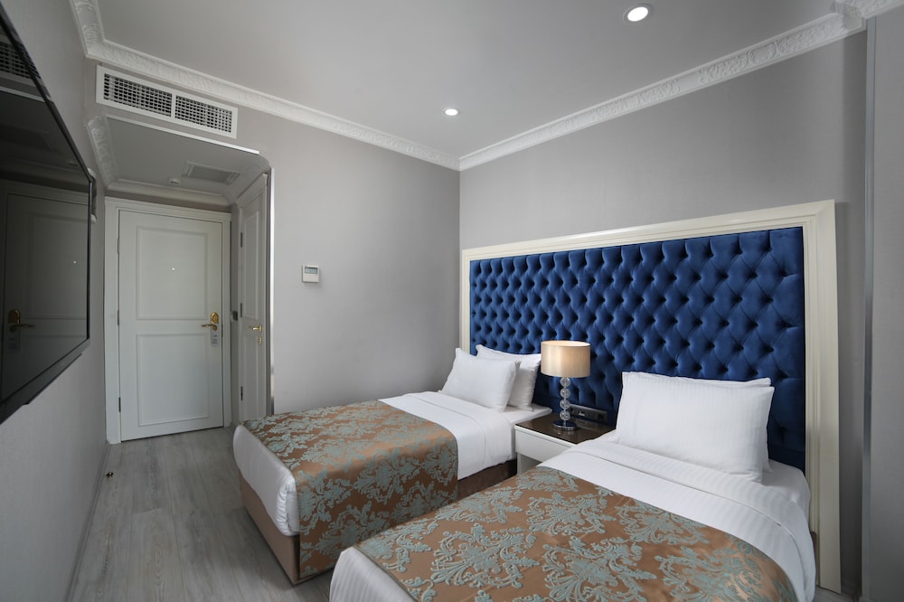 Beyaz Monarch Otel - Image 61