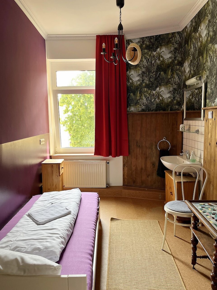 Homeplanet Hostel