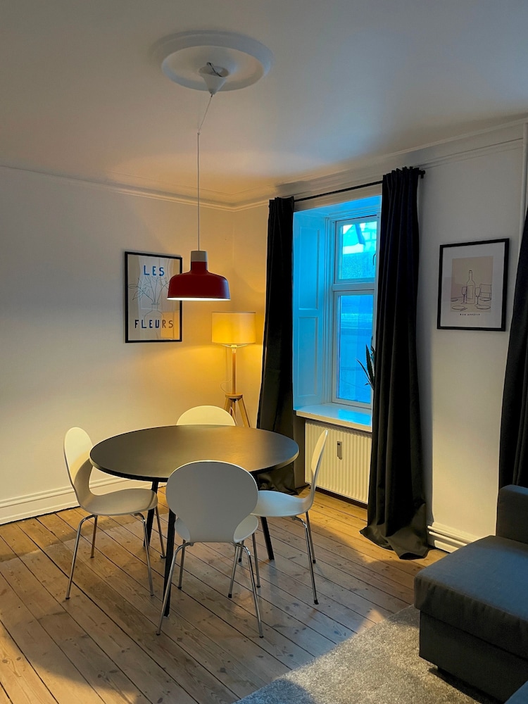 2-bedroom Apartment Retreat