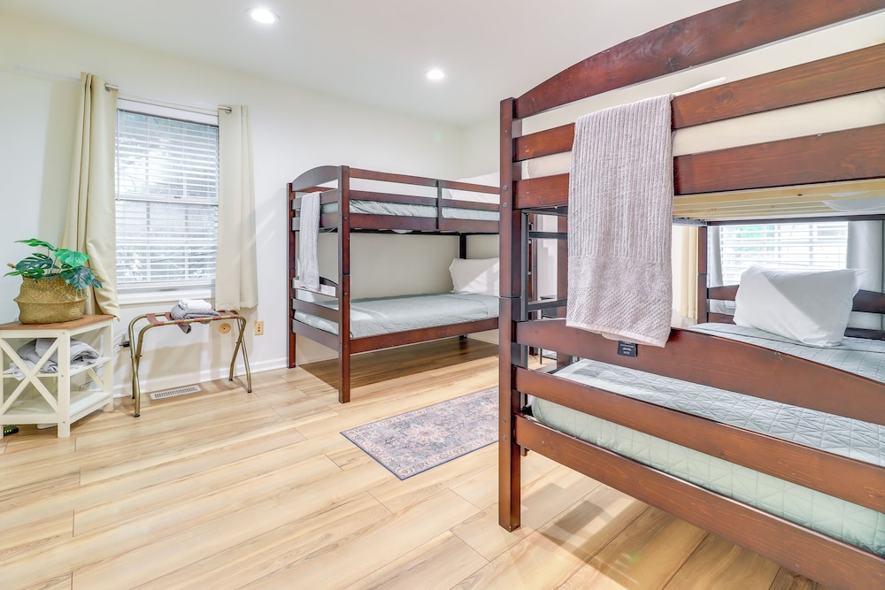 7 Mi to Downtown: Toledo Apt Near Franklin Park