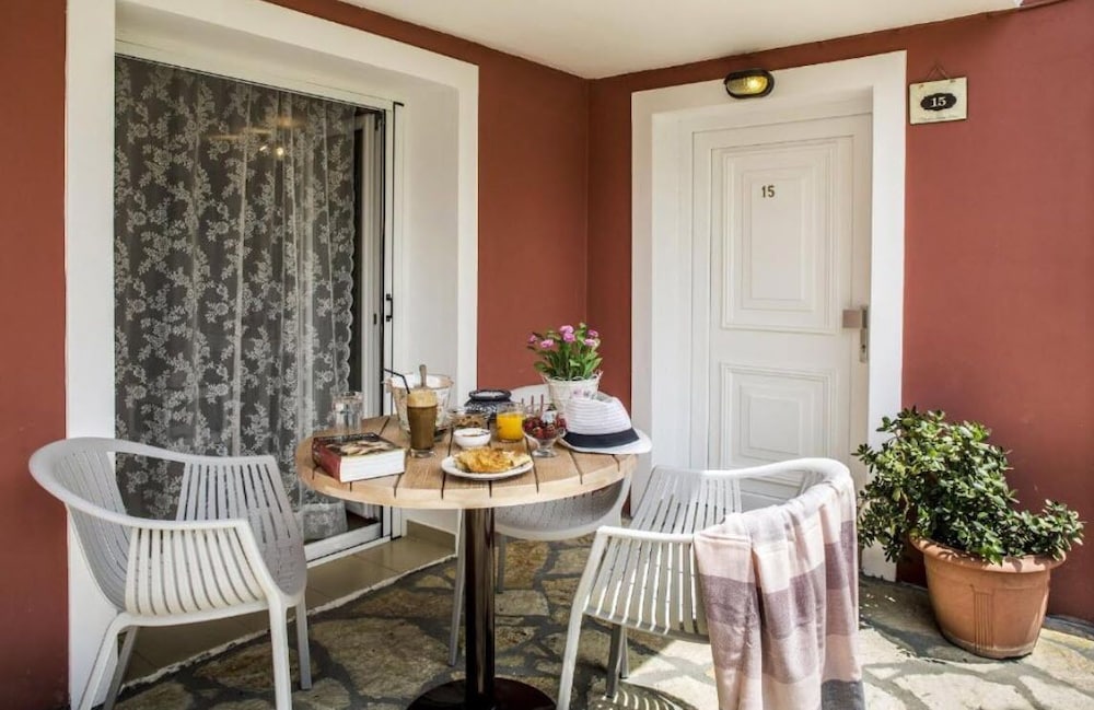 Vassilis Guest House photo 4