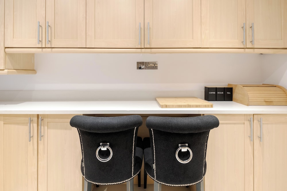 Luxury 2 Bedroom Oasis in Central London