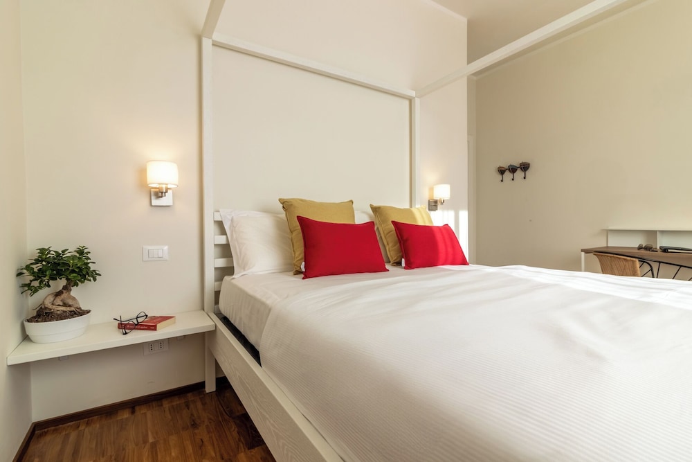 Il Faro luxury rooms & lounge