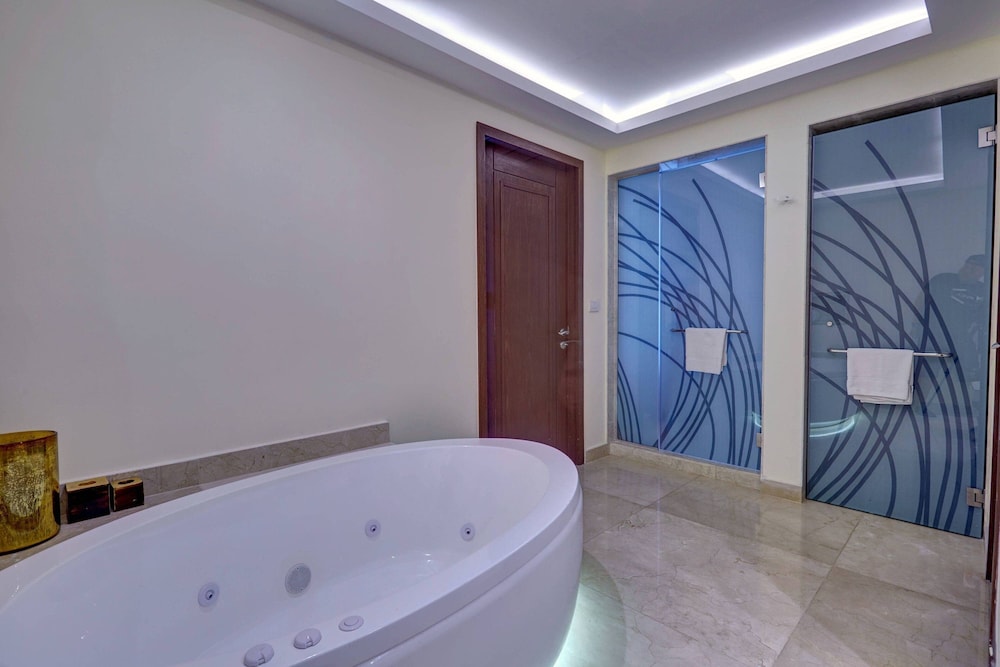 Jamaica Vacations - Royalton Blue Waters Montego Bay, An Autograph Collection All Inclusive Resort - Property Image 66