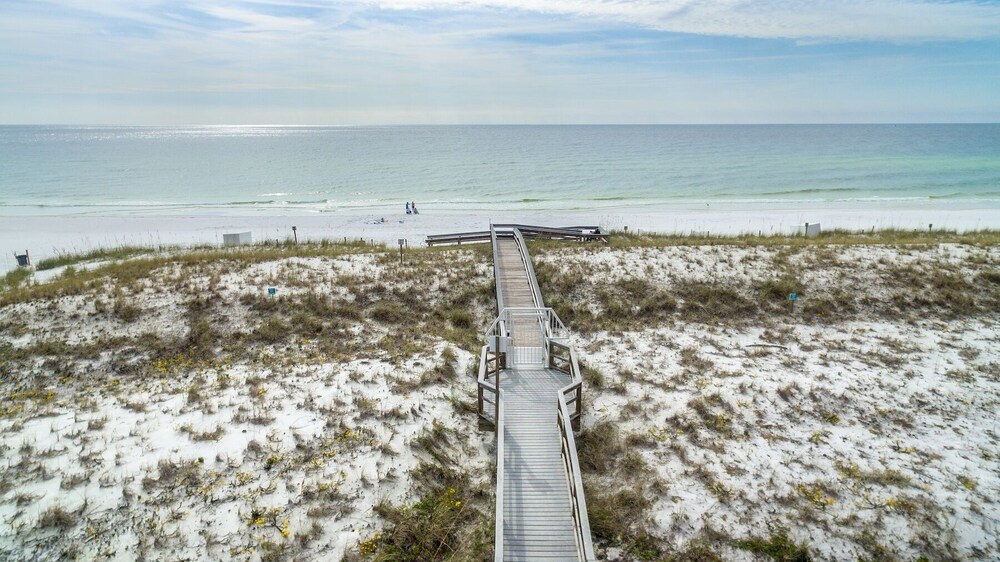 Destin On The Gulf 701 2 Bedroom Condo
