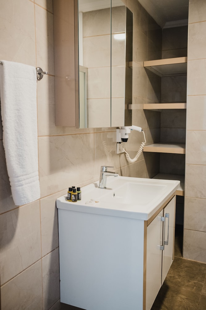 Elite Residence Alsancak - Image 22