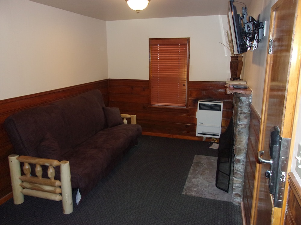 Embers Lodge and Cabins