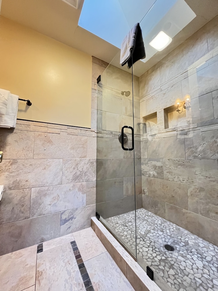 Ashland Vacations - Country Willows Inn and Estate - Property Image 5