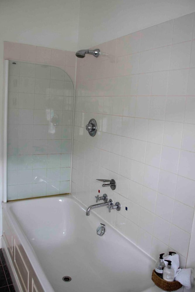 Airlie House Self-Catering