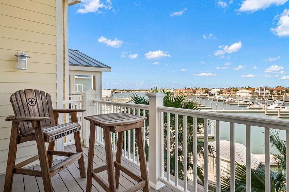 Shorely A Good Time - Water Views! Roof Top Hot Tub!