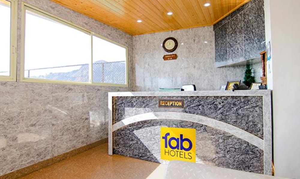 Lobby & Reception