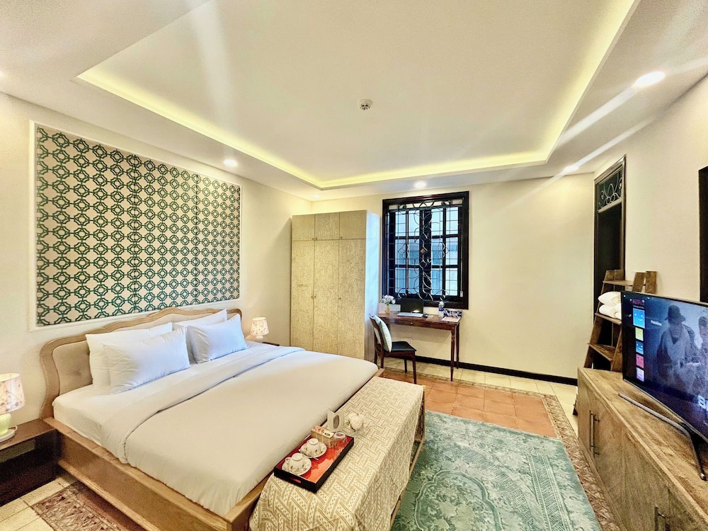 Nguyen Le Home