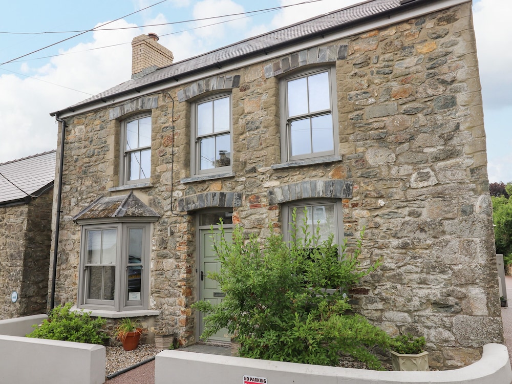 Nevern House