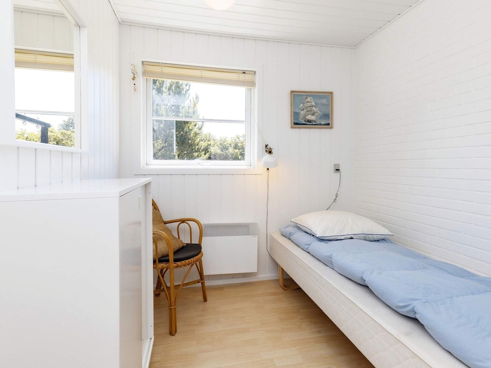7 Person Holiday Home in Blavand view 3