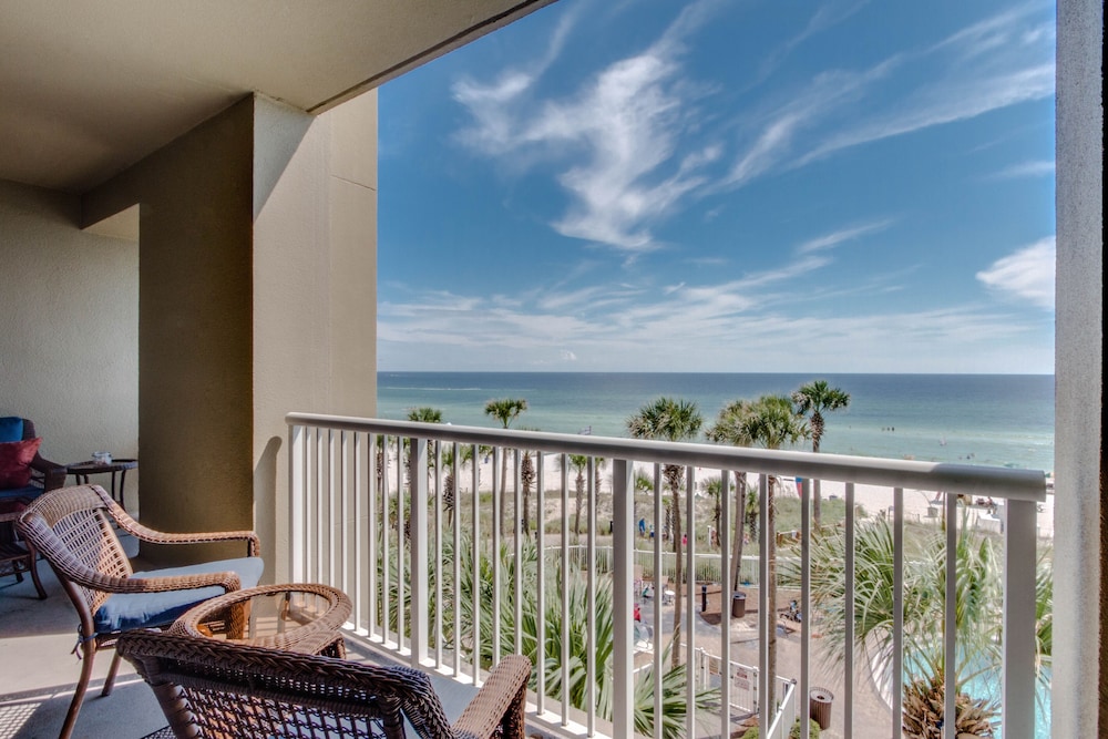 Grand Panama Beach Resort by Book That Condo