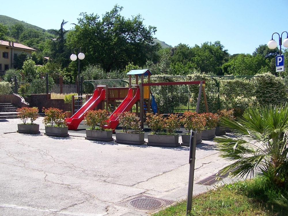 Photo 25