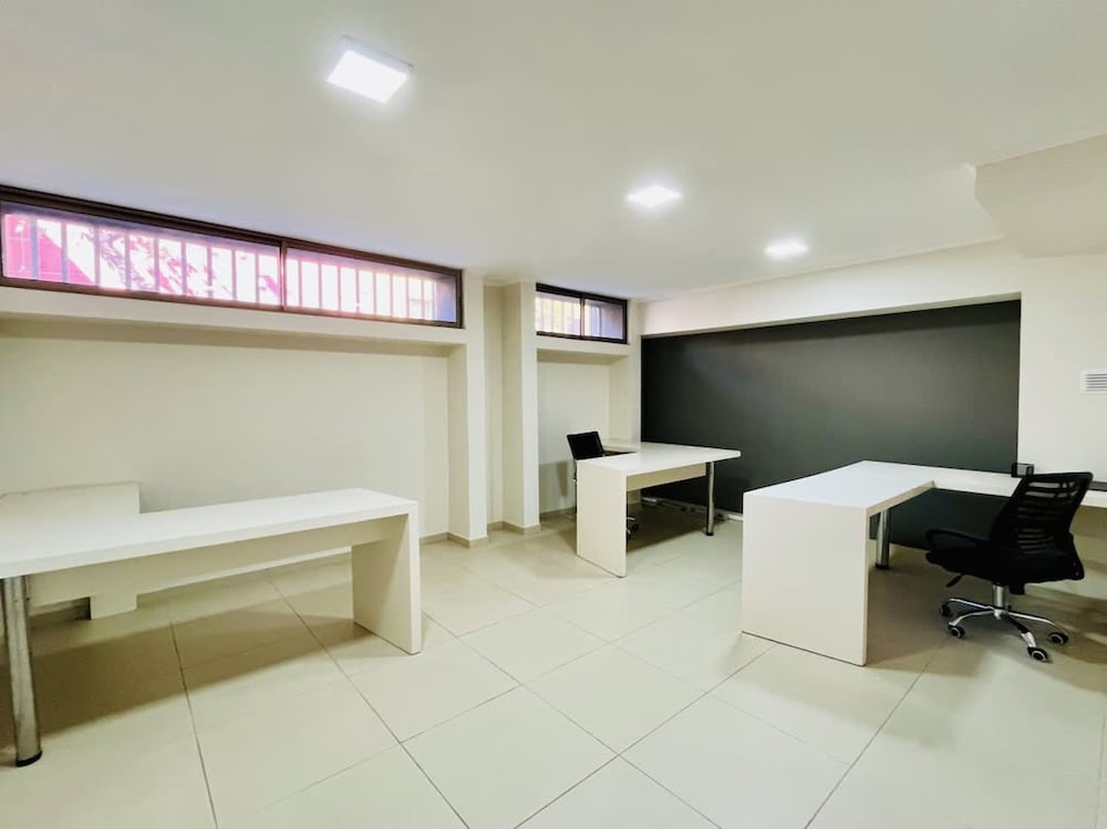 Urbano Esperanza Plaza Yungay Laundry Park Pet