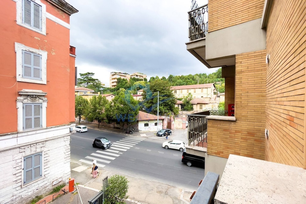 New In Rome Little Candy Apt In Vatican