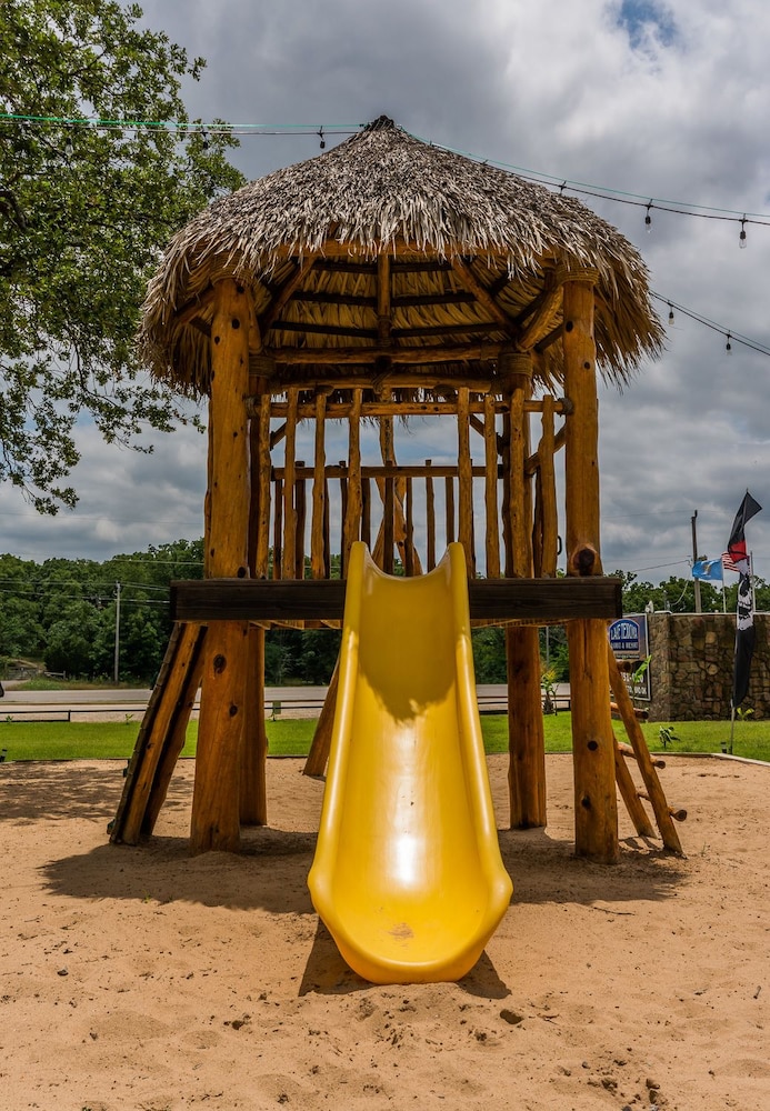 Lake Texoma Lodge and Resort