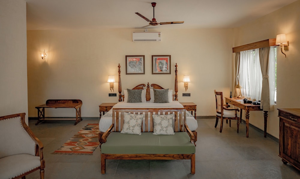 Aloof The Jungle Lodge Ghanerao