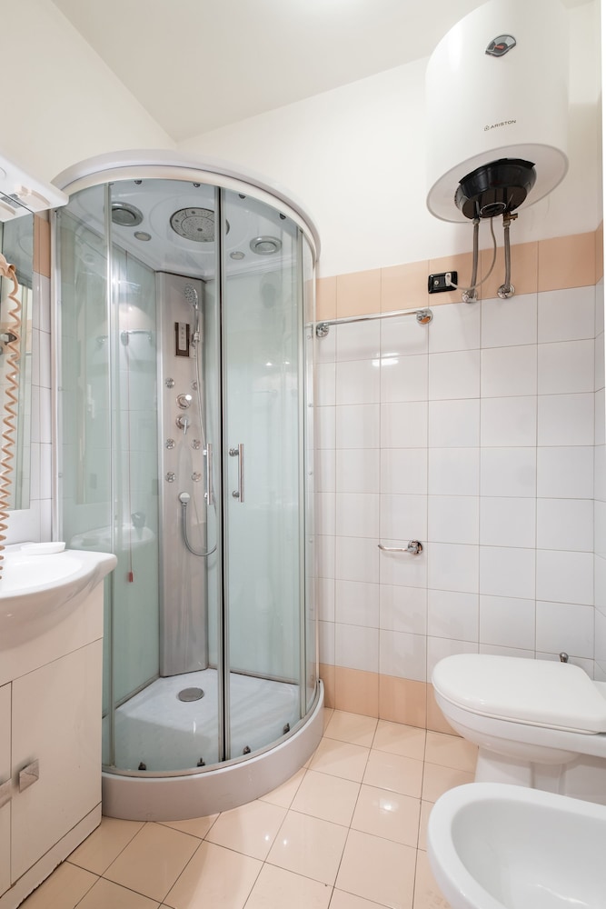 4bnb - Reale House Tulipano