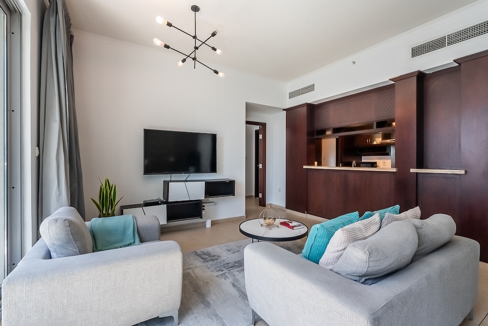 Residence 3 2605 Downtown