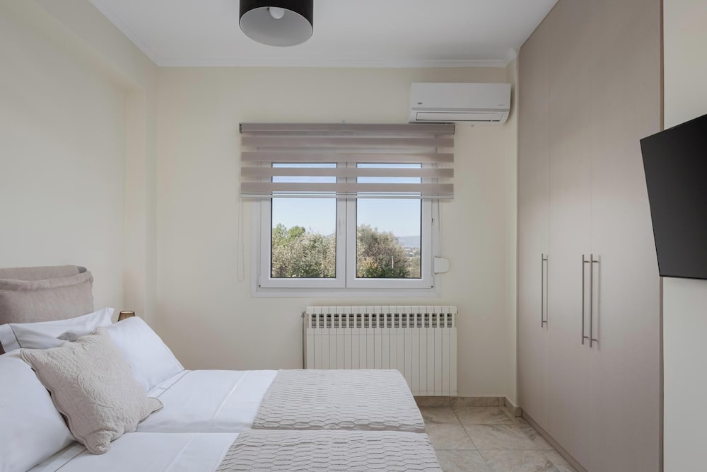 Ema's Guest House