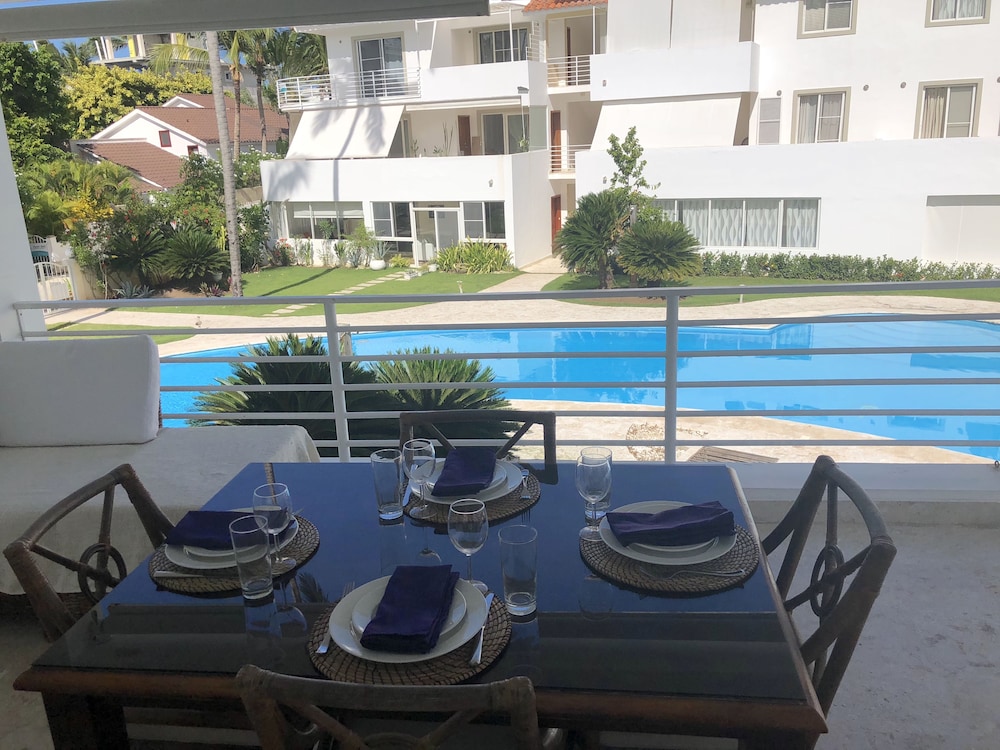 Los Corales Tropical Beach Resort & SPA
