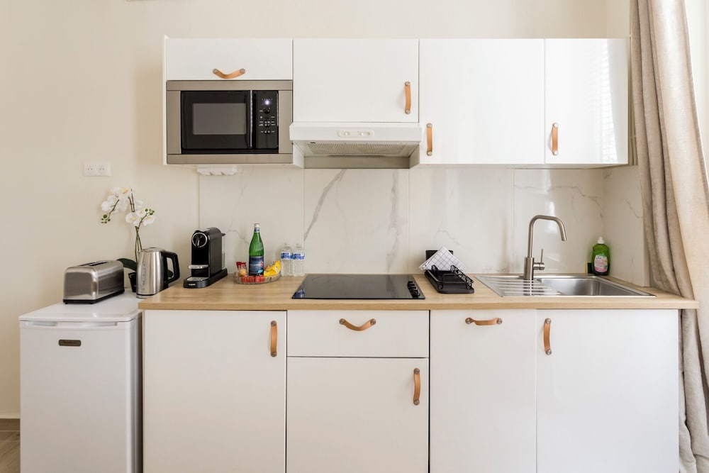 Reva Suites