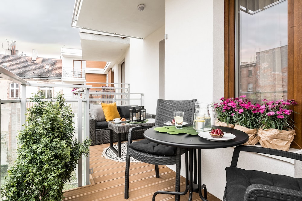 Rentplanet - Apartament Pułaskiego view 3