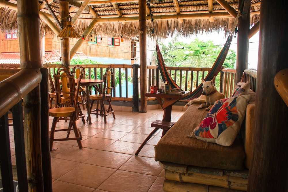 La Facha Hostel Restaurant Surf