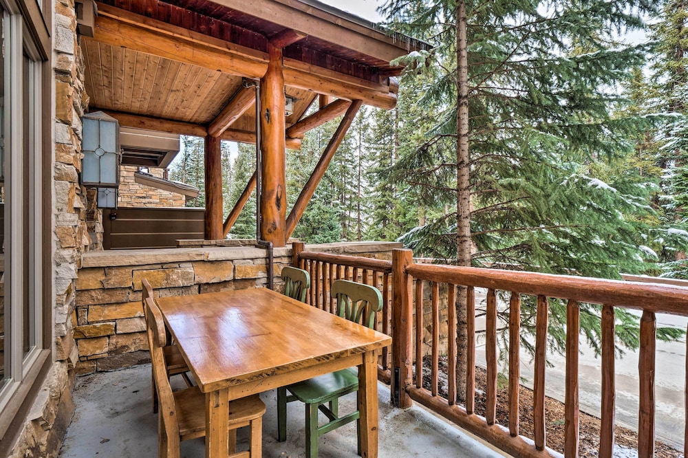 Ski-out Keystone Resort Condo w/ Private Balcony