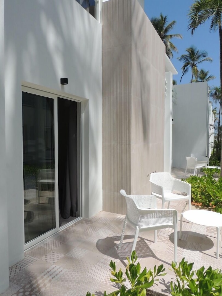 Hotel Miragua Playa El Agua