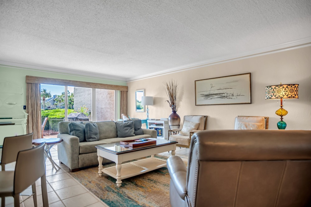 1722 Bluff Villas at The Sea Pines Resort