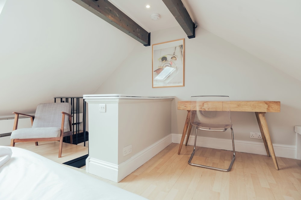 Stunning 3 Bedroom Oxford Retreat