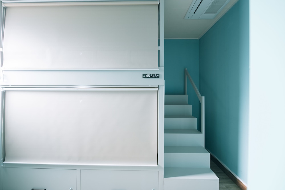 Midtown Hostel