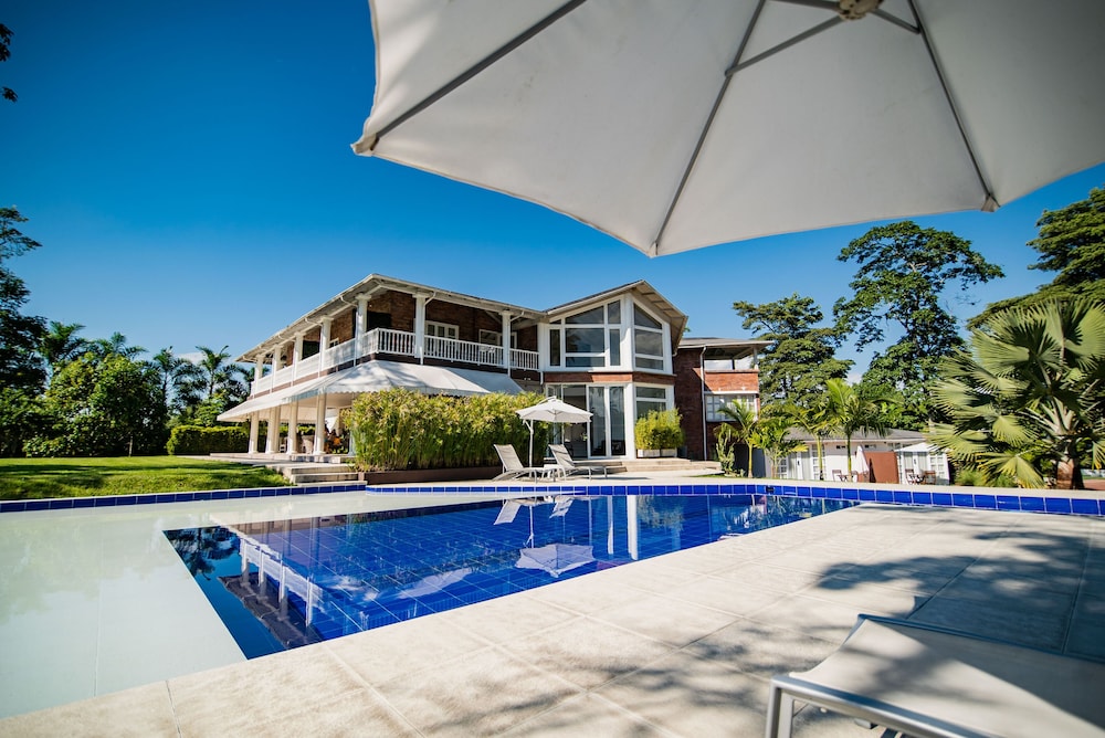 Casa Hotel El Triangulo