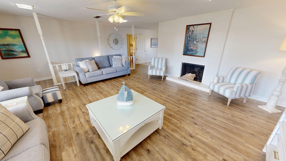 Holiday House 5 Bedroom Home