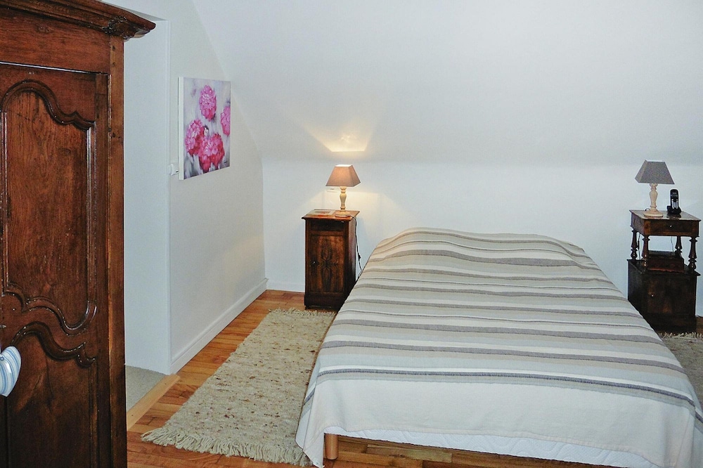 Holiday Home in Brittany Near Sandy Beaches view 2