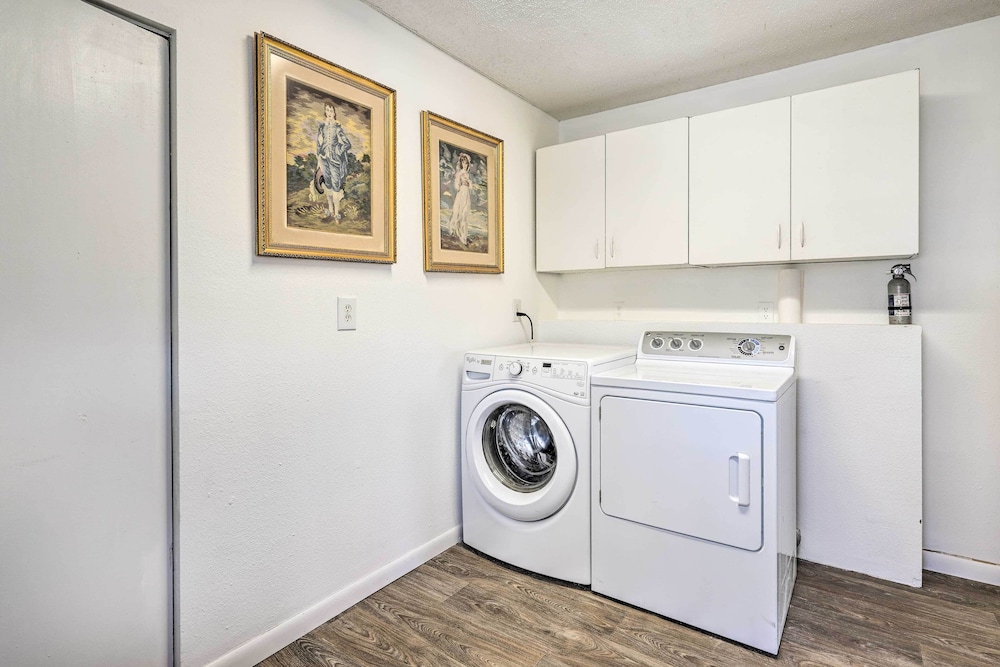 Canon City Vacations - Pet-friendly Duplex - Near Skyline Drive! - Property Image 9