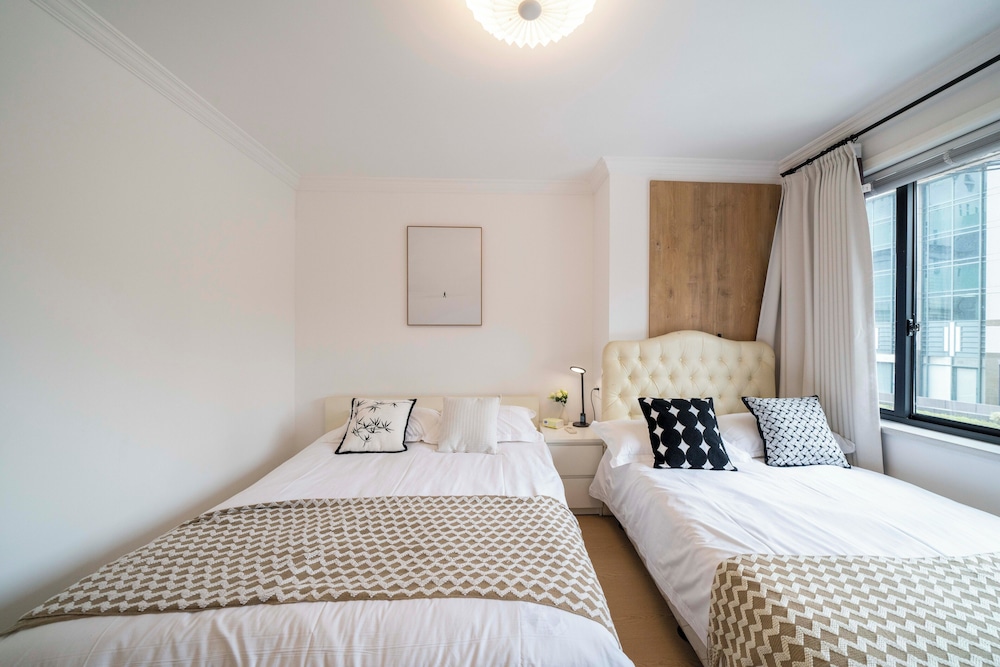 Book and Bed-People's Square