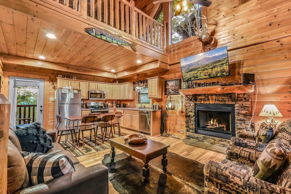The Smoky Pines 2 Bedroom Cabin