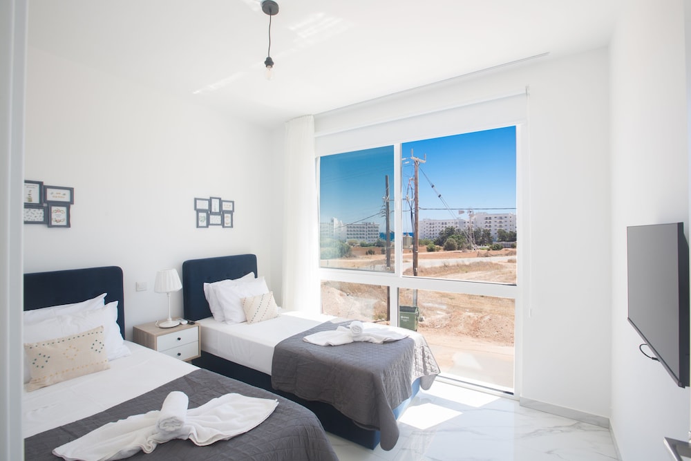 4 Bedroom Villa With Privaet Pool in the Center Protaras Vie Bleu Villa Vb1 view 5