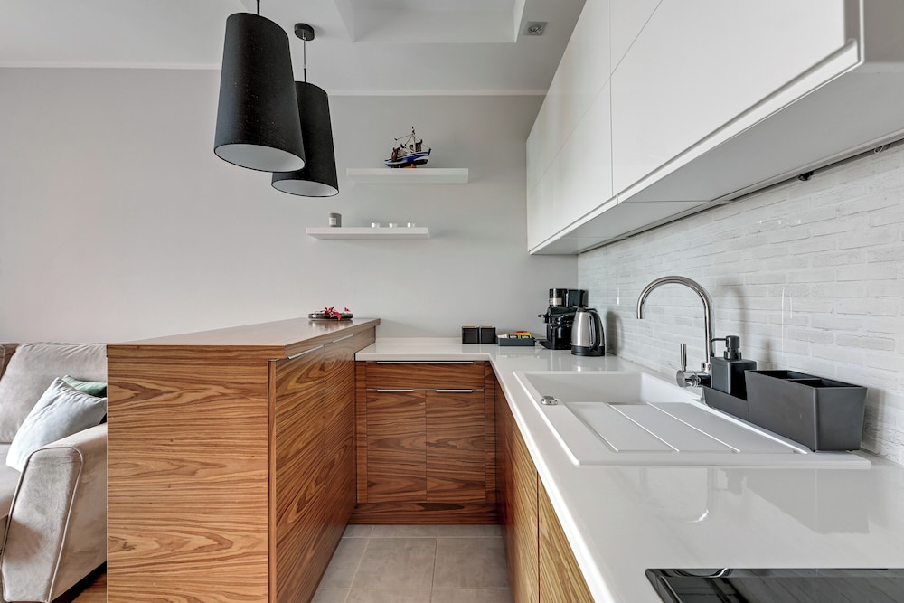 Aura - Riverside & Parking by Downtown Apartments