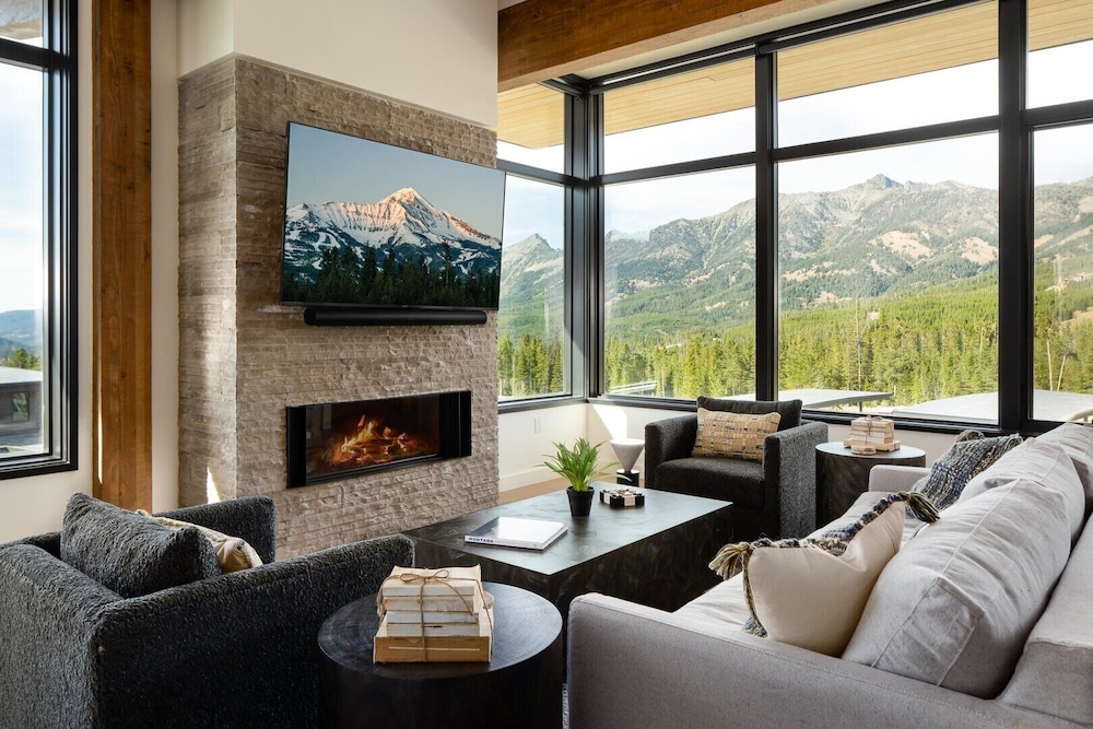 Big Sky Lake Lodge