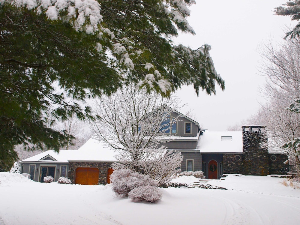 The Mountain Top Inn & Resort