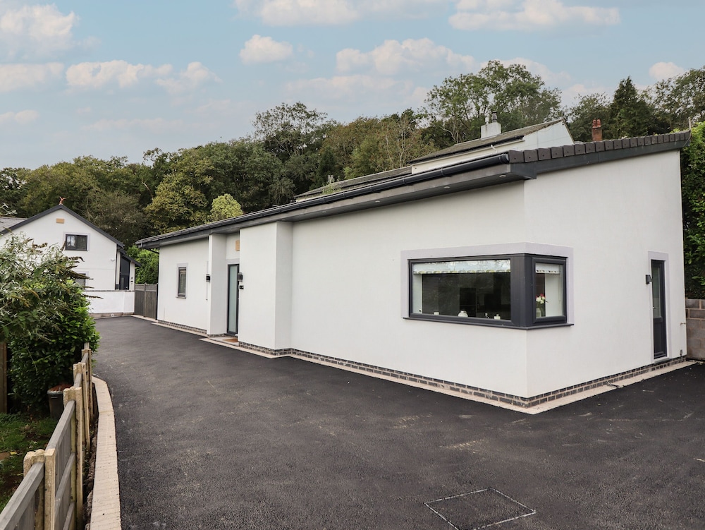 Bryn Cae