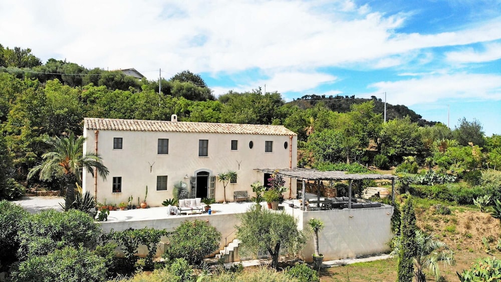 Villa Palomina 8 in Cefal view 4