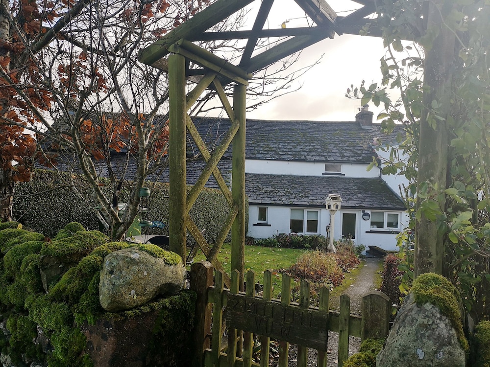 2 Mellfell View